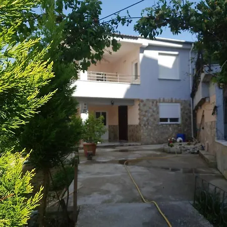 Grandma's House * Gjirokaster